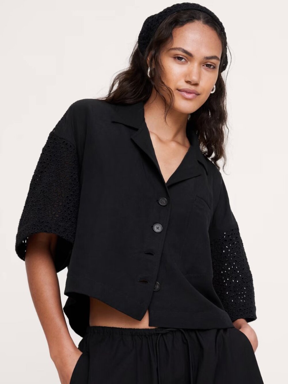 Banana Republic Women's Boxy Crop Tencel Linen Eyelet Shirt Size Large NWT